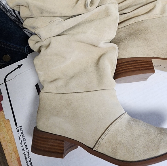 CHINESE LAUNDRY Womens Suede Pointed Toe Low Heel Slouch BOOTS Pull-On Sz 7.5M - Picture 7 of 16